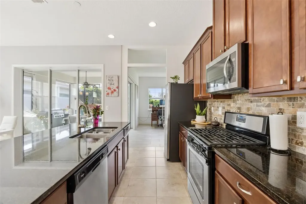 4902 W Fountainwood Drive St Cloud FL 34772
