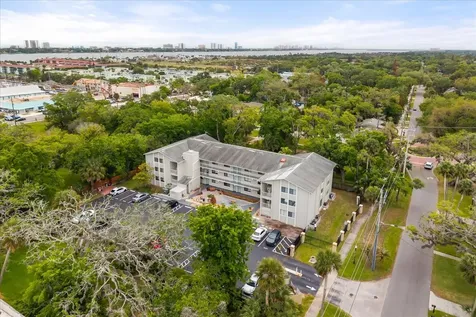 633 S Palmetto Avenue Daytona Beach FL 32114