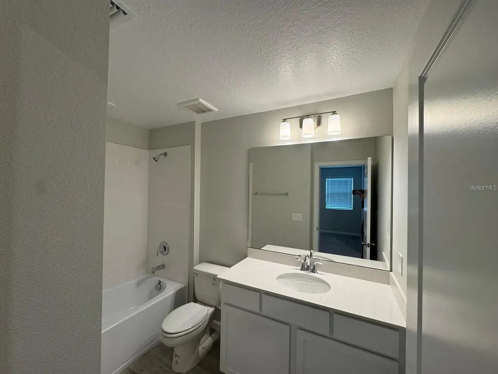 4710 Campsite Loop Orlando FL 32824