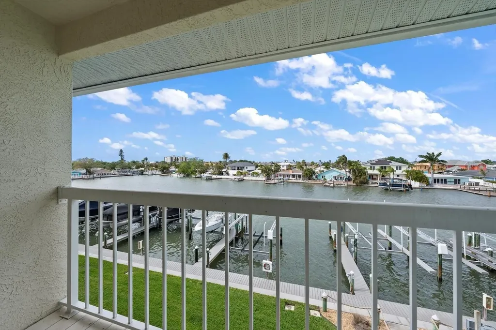 124 Marcdale Boulevard Indian Rocks Beach FL 33785