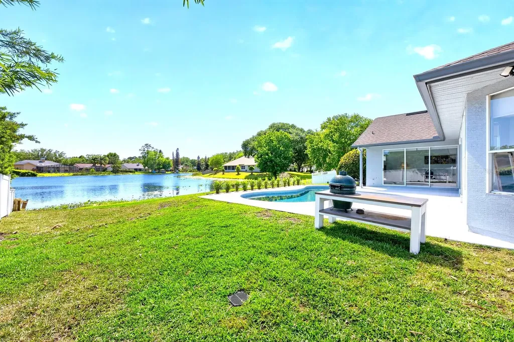 1047 Willa Lake Circle Oviedo FL 32765