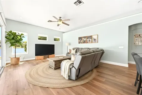 1047 Willa Lake Circle Oviedo FL 32765