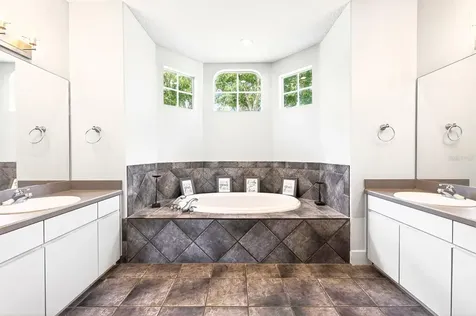 1047 Willa Lake Circle Oviedo FL 32765