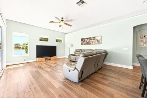 1047 Willa Lake Circle Oviedo FL 32765