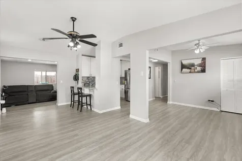609 E Highland Street Altamonte Springs FL 32701