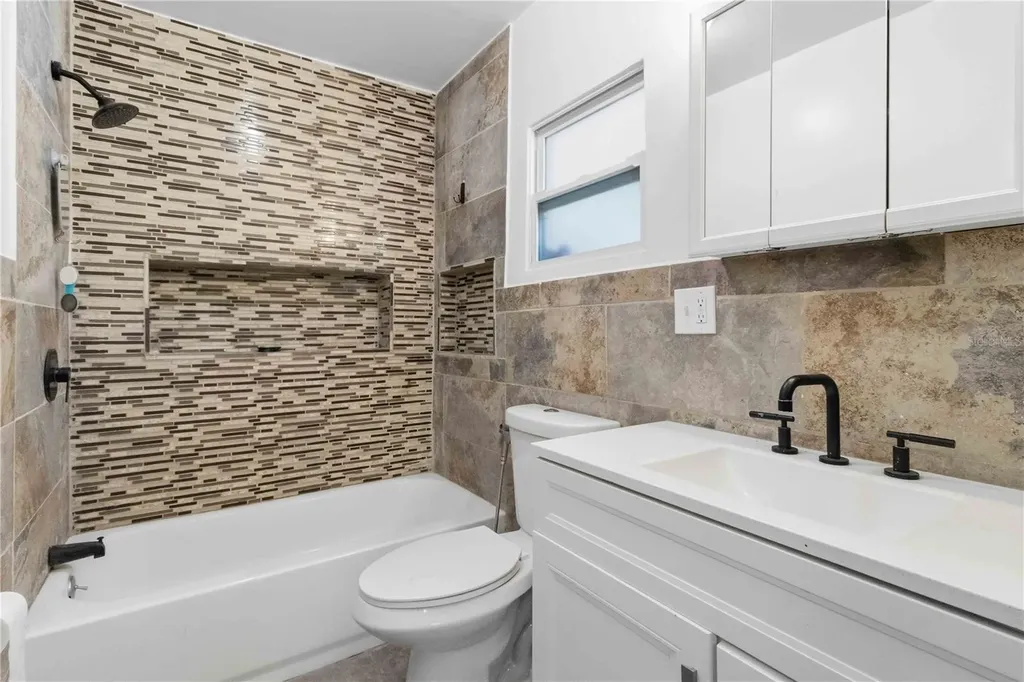 38308 Collins Avenue Zephyrhills FL 33542