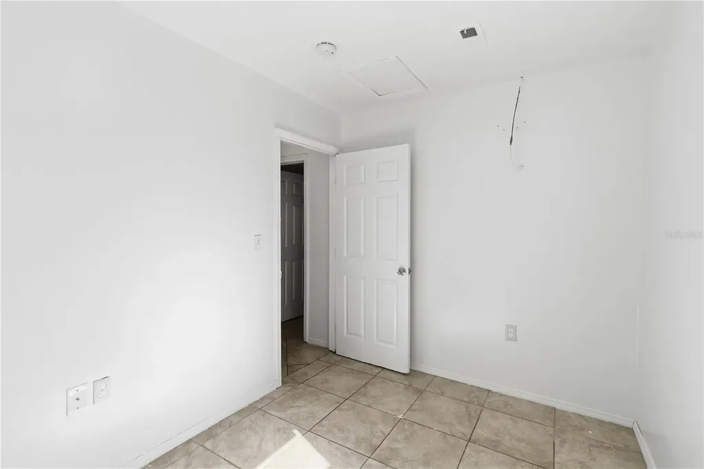 38308 Collins Avenue Zephyrhills FL 33542