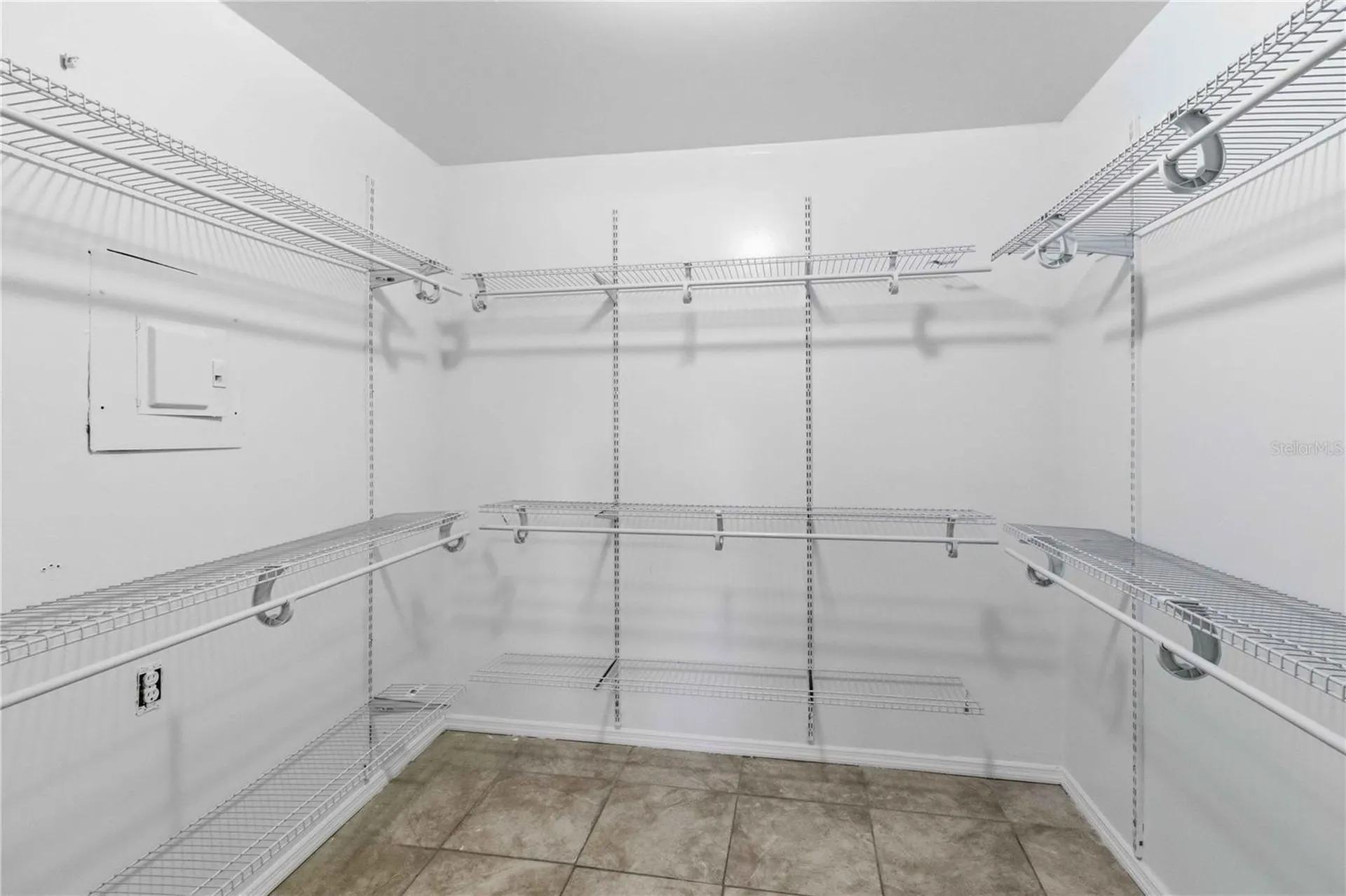 38308 Collins Avenue Zephyrhills FL 33542
