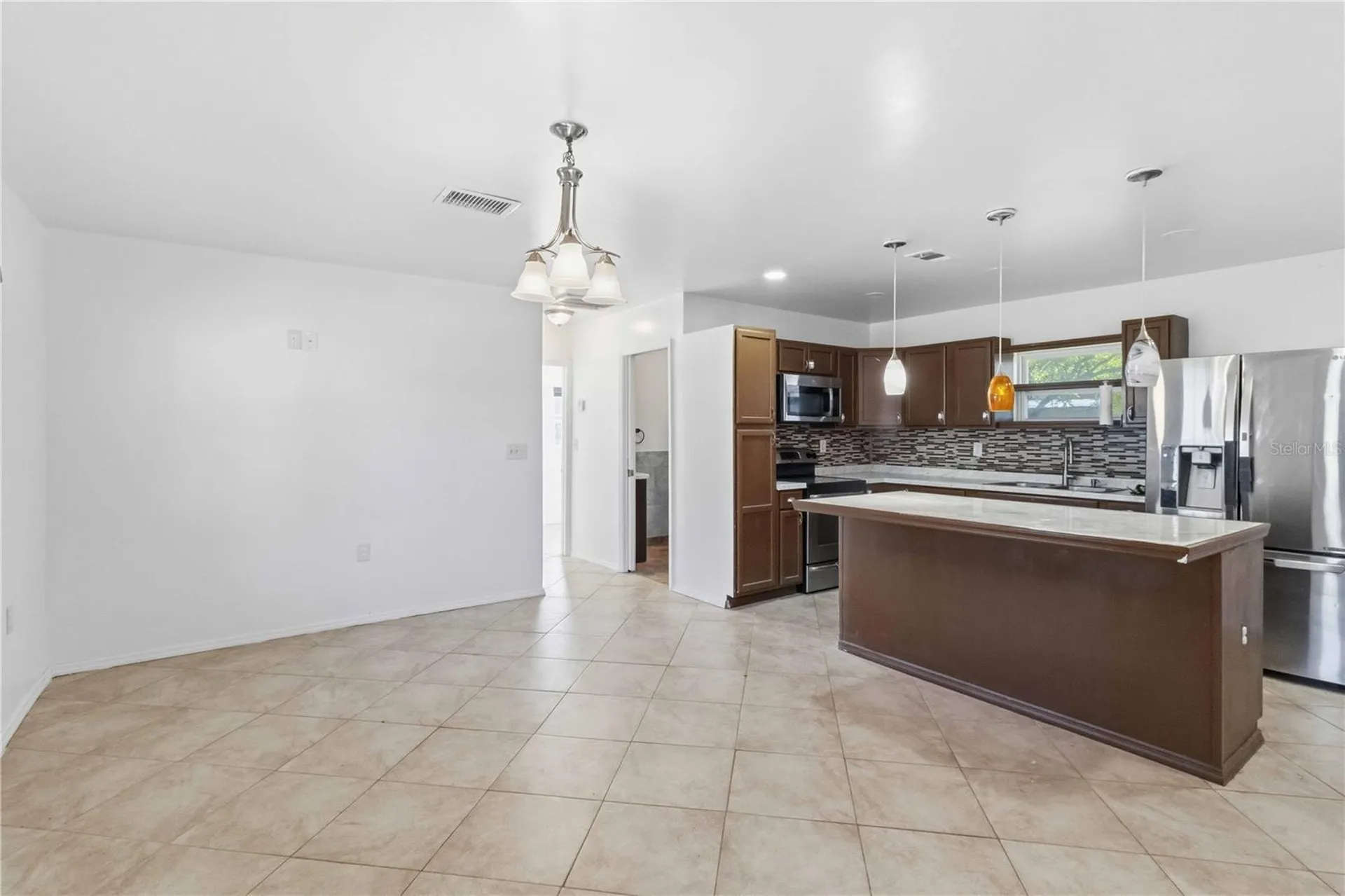 38308 Collins Avenue Zephyrhills FL 33542