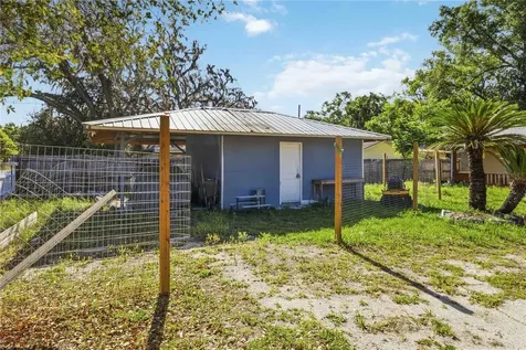 38308 Collins Avenue Zephyrhills FL 33542