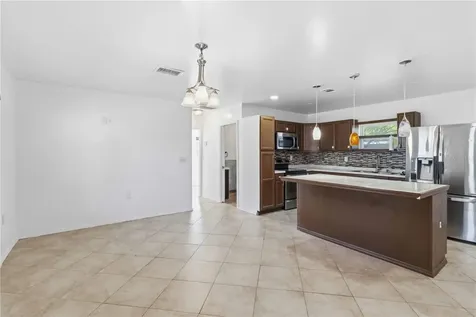 38308 Collins Avenue Zephyrhills FL 33542