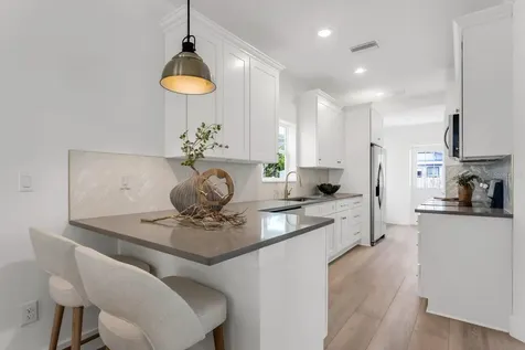 1912 W Chestnut Street Tampa FL 33607