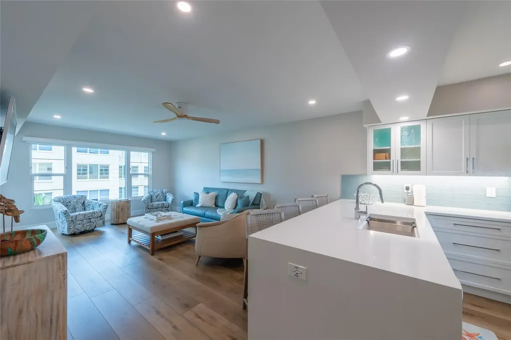 3804 Gulf Of Mexico Drive Longboat Key FL 34228
