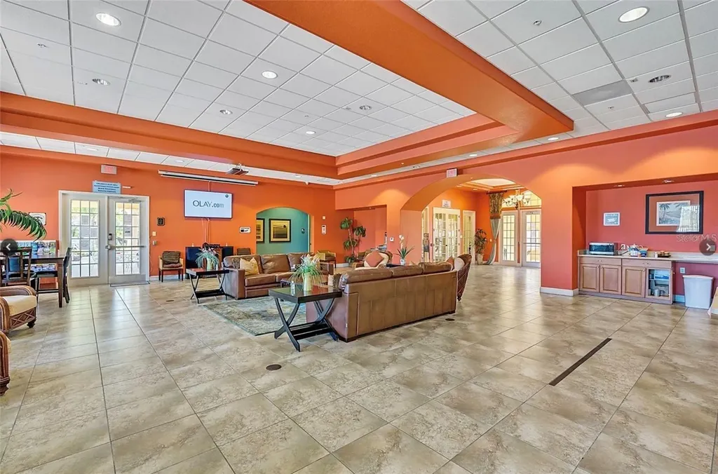 2711 Oakwater Drive Kissimmee FL 34747