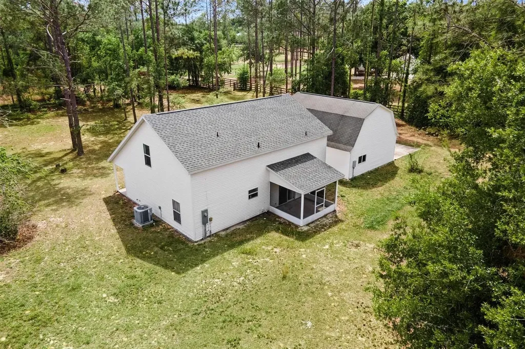 20825 County Road 44a Eustis FL 32736