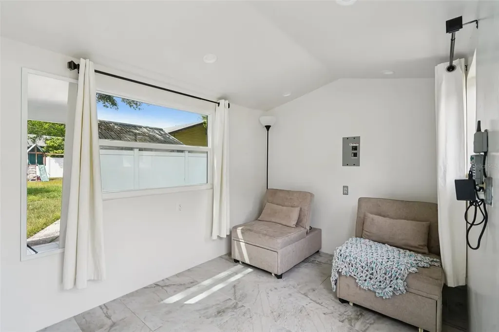 12385 SE 135th Court Ocklawaha FL 32179
