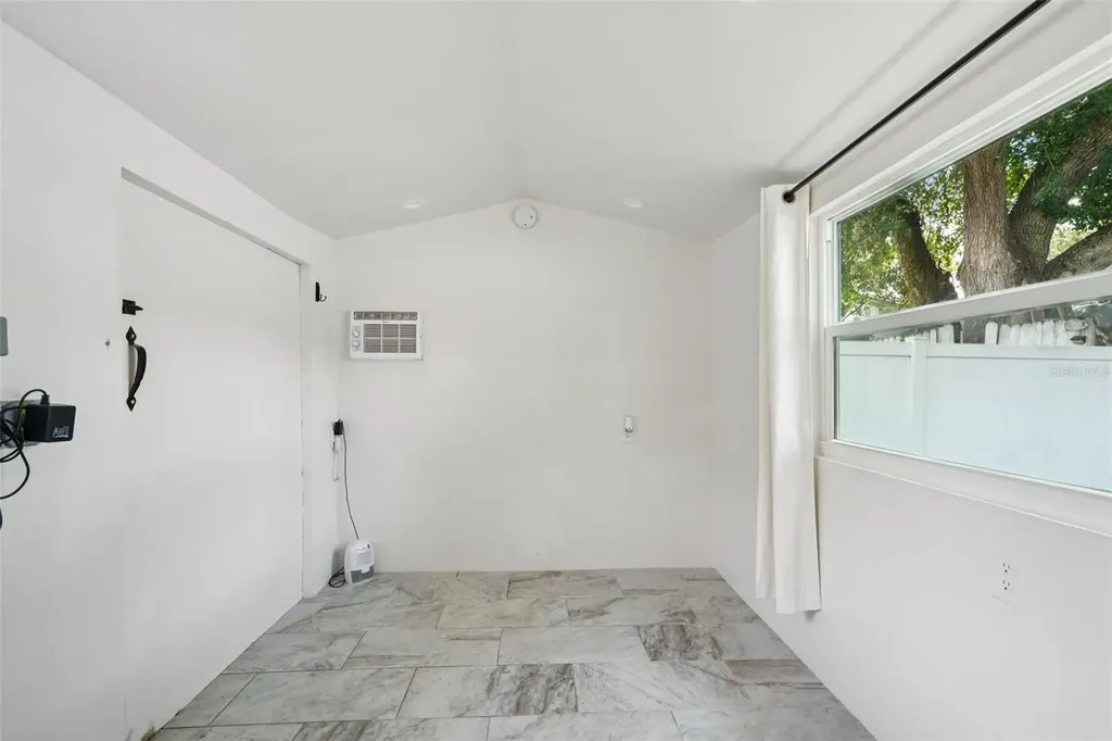 12385 SE 135th Court Ocklawaha FL 32179