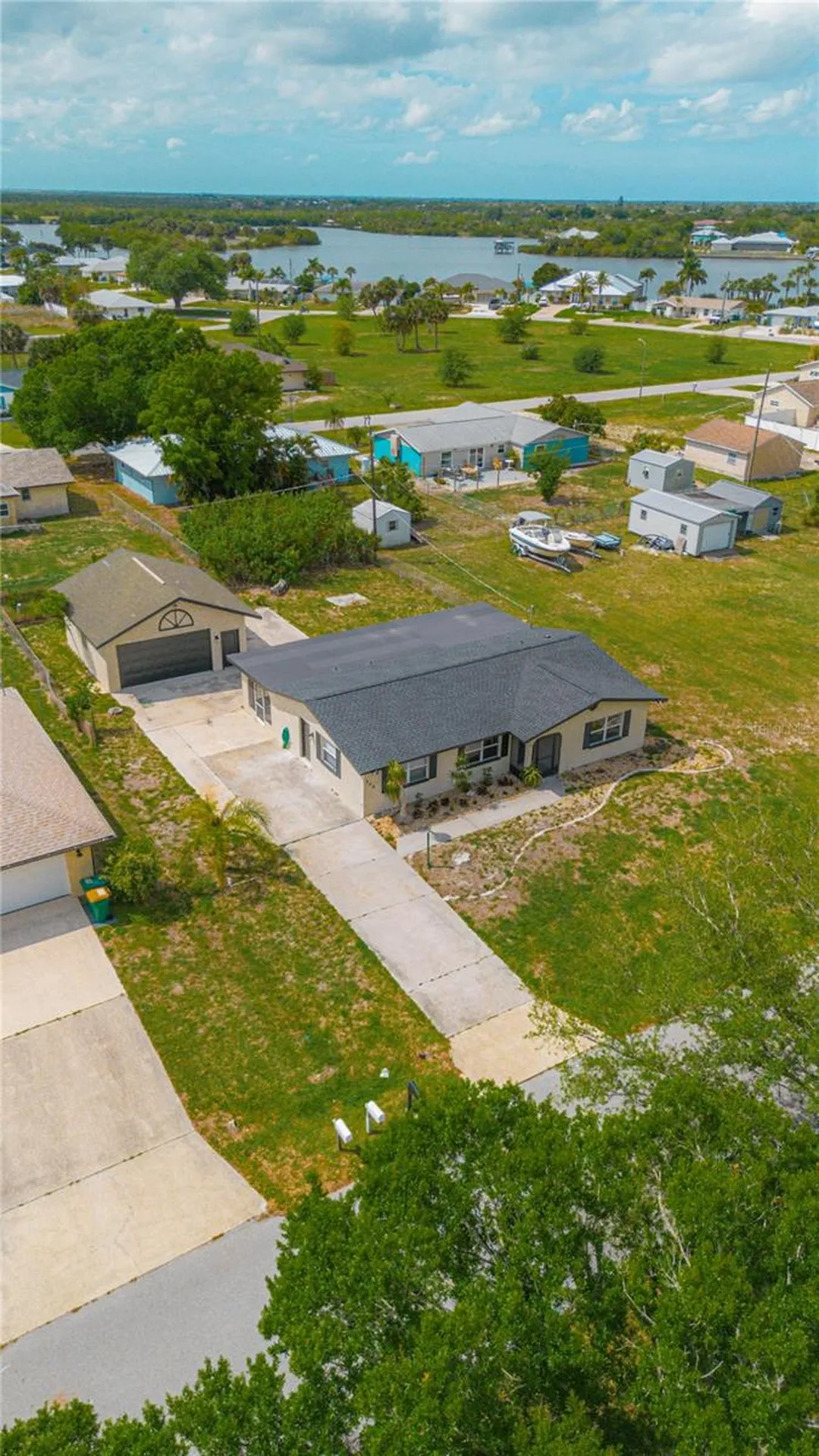 549 Lakemont Avenue NW Port Charlotte FL 33952