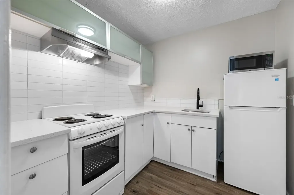 425 2nd Street N St Petersburg FL 33701
