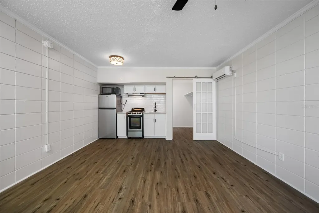 425 2nd Street N St Petersburg FL 33701