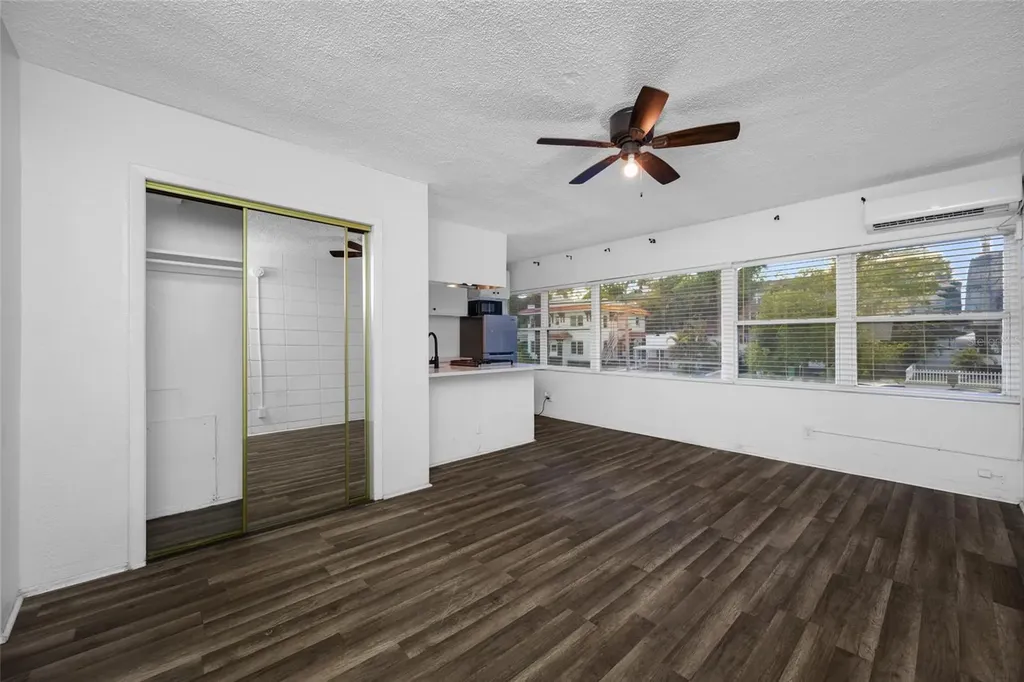 425 2nd Street N St Petersburg FL 33701