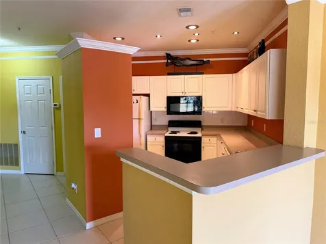 4333 Bayside Village Drive Tampa FL 33615