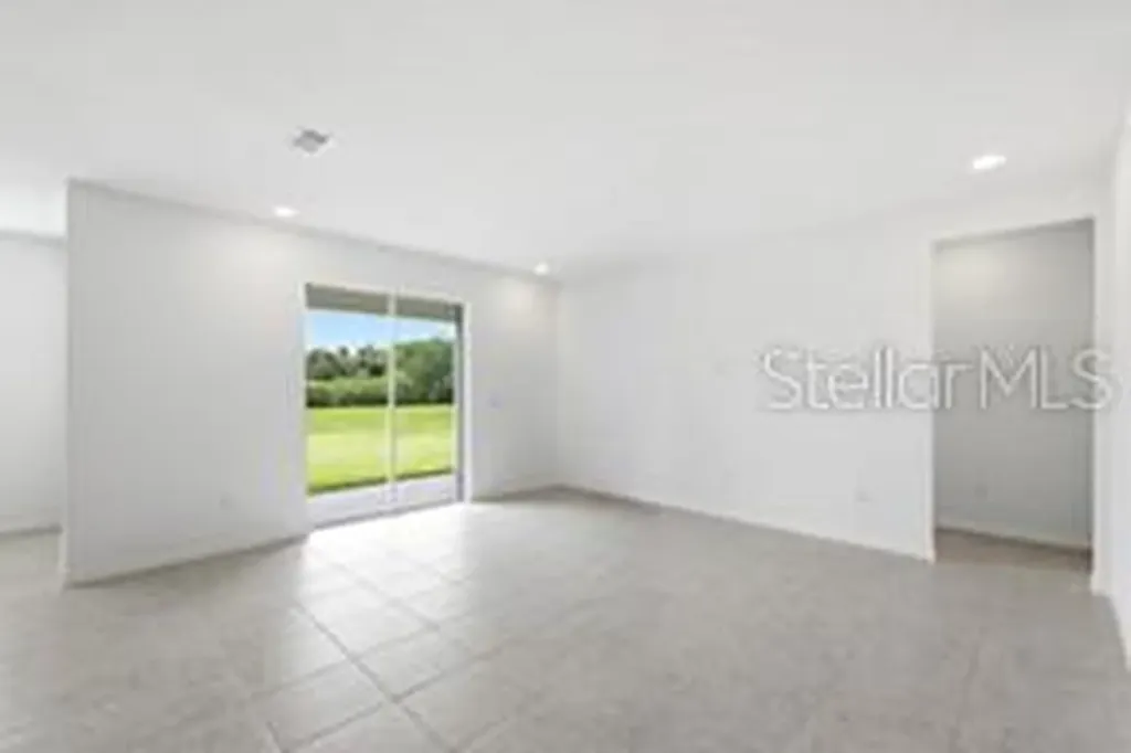 2605 Priya Drive Tavares FL 32778
