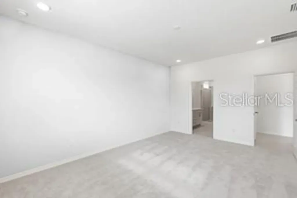 2605 Priya Drive Tavares FL 32778