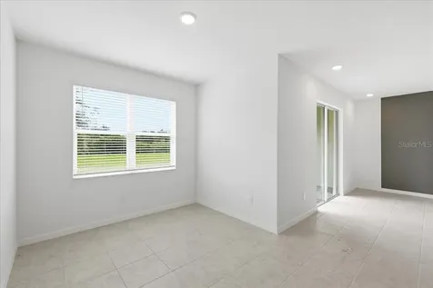 2605 Priya Drive Tavares FL 32778