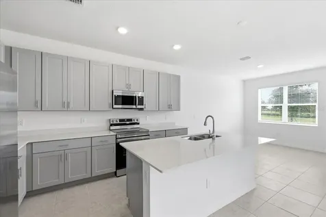 2605 Priya Drive Tavares FL 32778