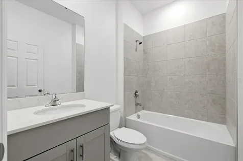 2605 Priya Drive Tavares FL 32778