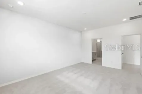 2605 Priya Drive Tavares FL 32778