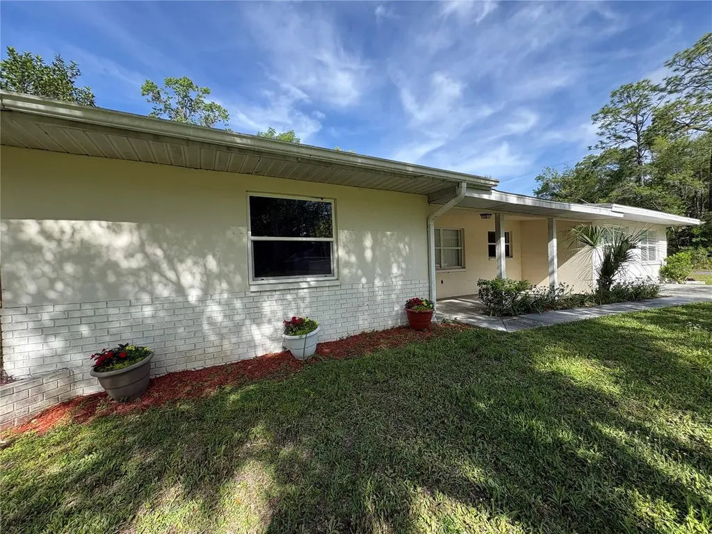 3922 S Apopka Avenue Inverness FL 34452