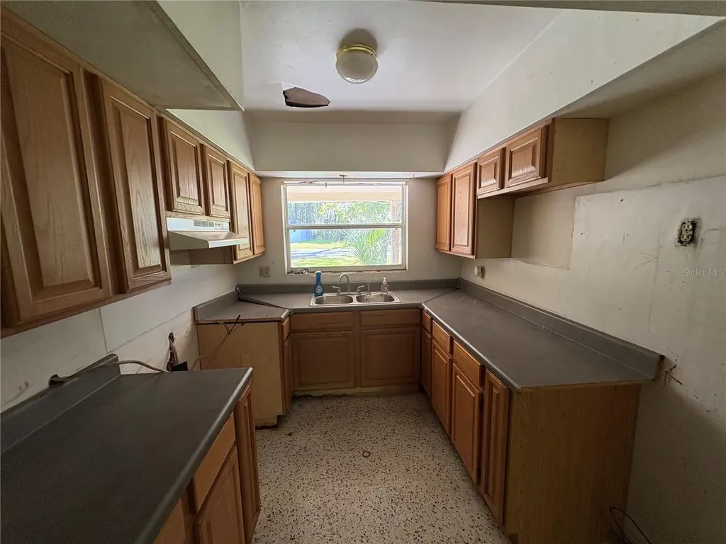 3922 S Apopka Avenue Inverness FL 34452