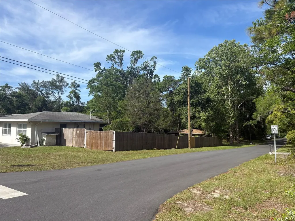 3922 S Apopka Avenue Inverness FL 34452