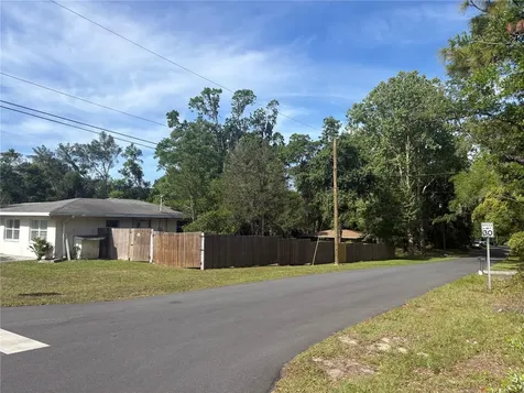 3922 S Apopka Avenue Inverness FL 34452