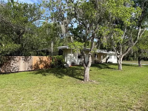 3922 S Apopka Avenue Inverness FL 34452