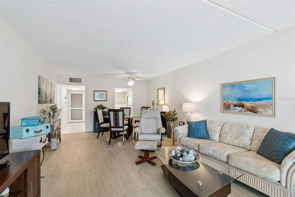 2944 W Bay Drive Belleair Bluffs FL 33770