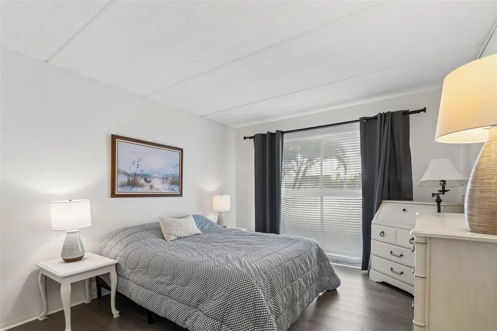 2944 W Bay Drive Belleair Bluffs FL 33770