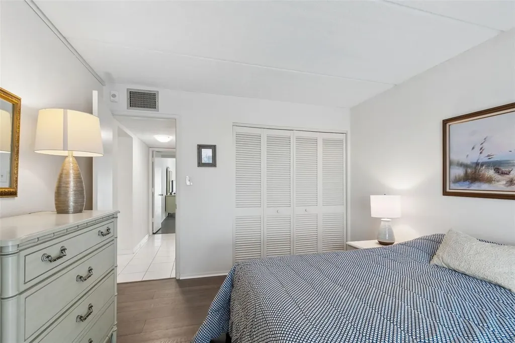 2944 W Bay Drive Belleair Bluffs FL 33770