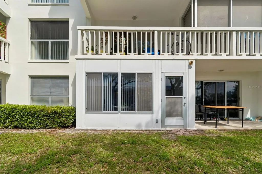 2944 W Bay Drive Belleair Bluffs FL 33770