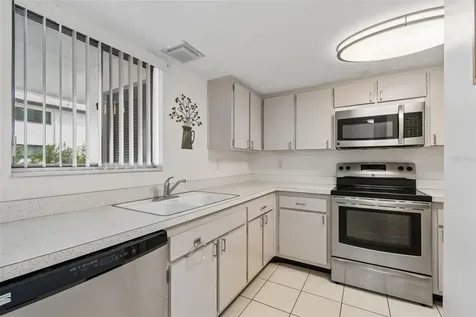 2944 W Bay Drive Belleair Bluffs FL 33770