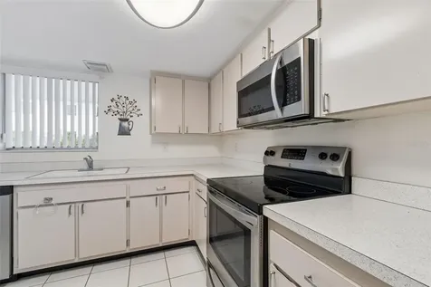 2944 W Bay Drive Belleair Bluffs FL 33770