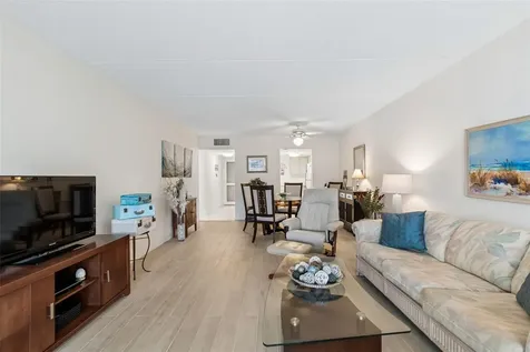 2944 W Bay Drive Belleair Bluffs FL 33770