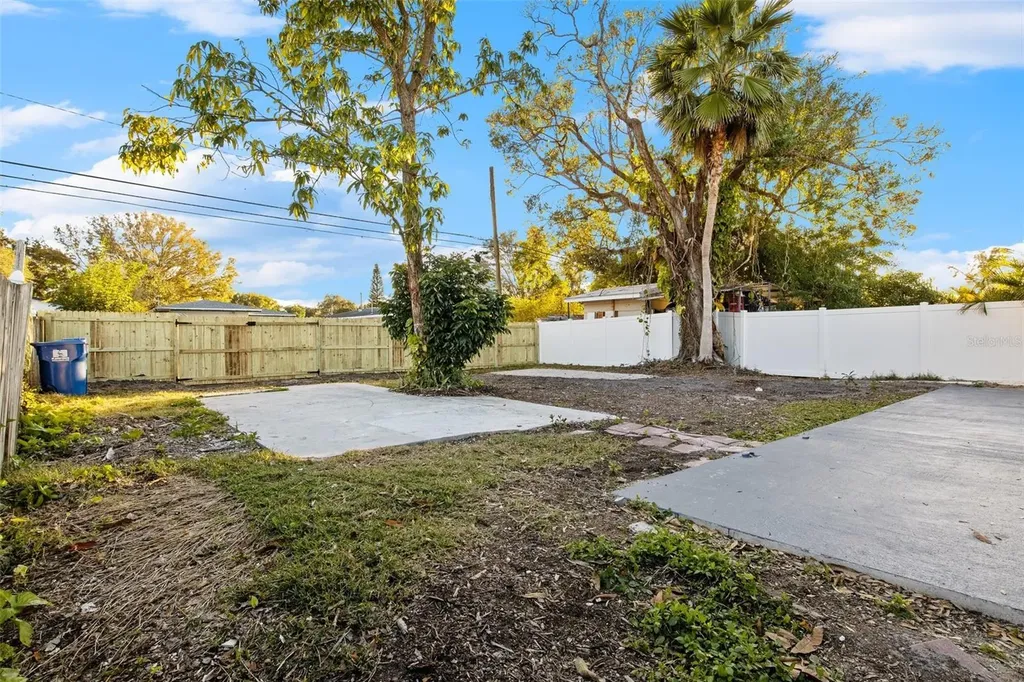 5318 9th Avenue St Petersburg FL 33710