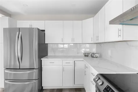 5318 9th Avenue St Petersburg FL 33710