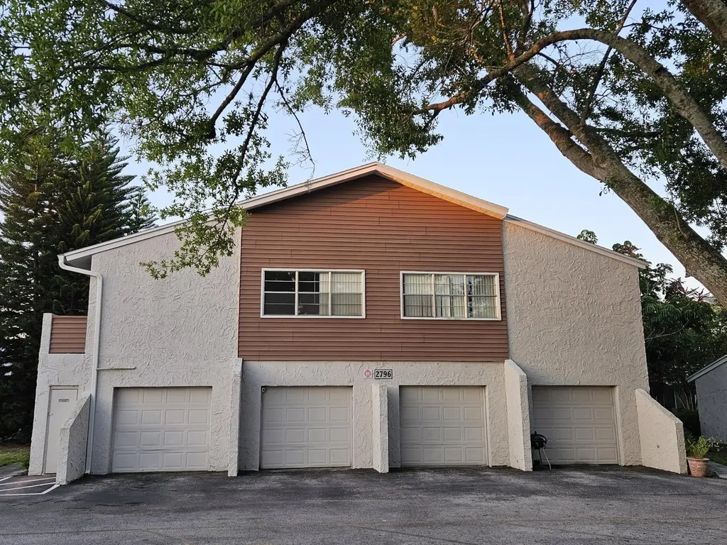 2796 Curry Ford Road Orlando FL 32806