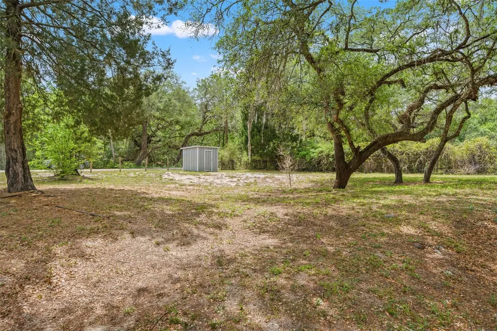 33013 Round Table Road Ridge Manor FL 33523