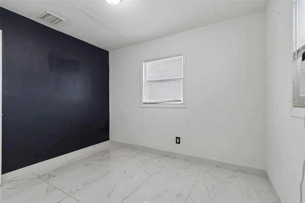 10110 N Lantana Avenue Tampa FL 33612