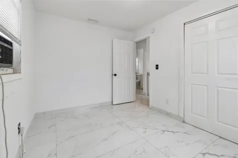 10110 N Lantana Avenue Tampa FL 33612